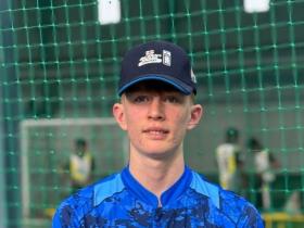 Indoor cricket player, Harry Forster
