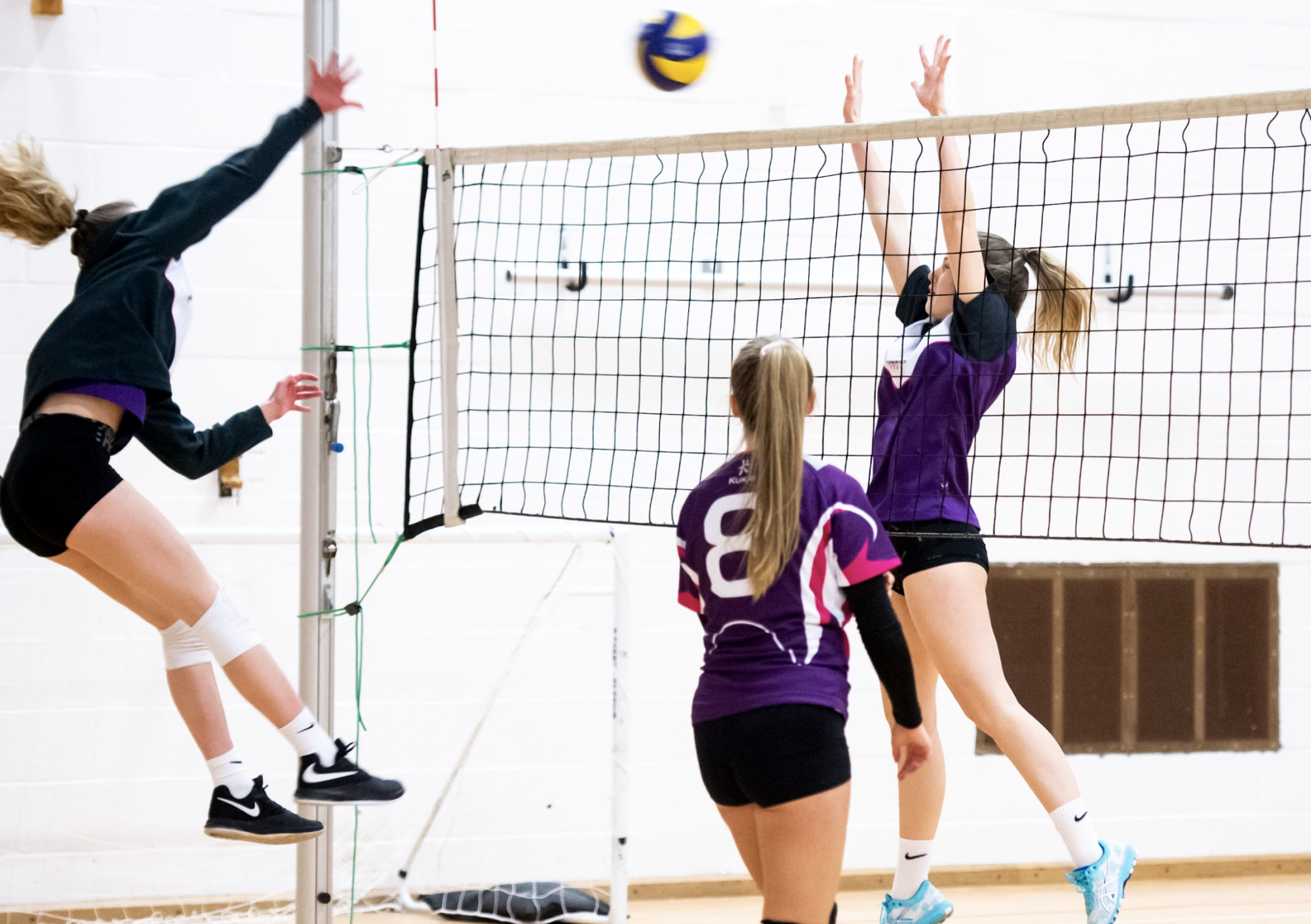 A volleyball practice match.